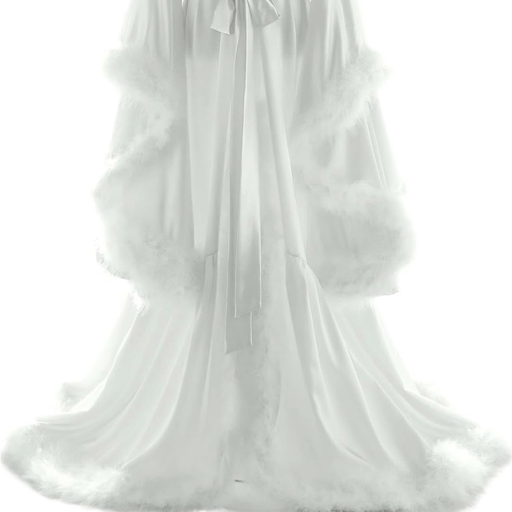 Elegant White Women's Robe with Fur Trim